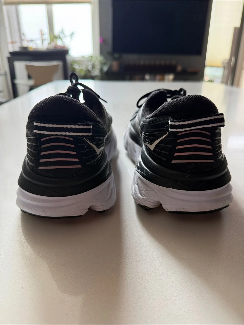 Hoka One One Bondi 7 Running Sneakers, Size 9 Woman’s